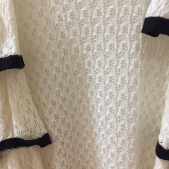 NWT The Limited Cream Tiered Ruffled Cardigan - Picture 3 of 4